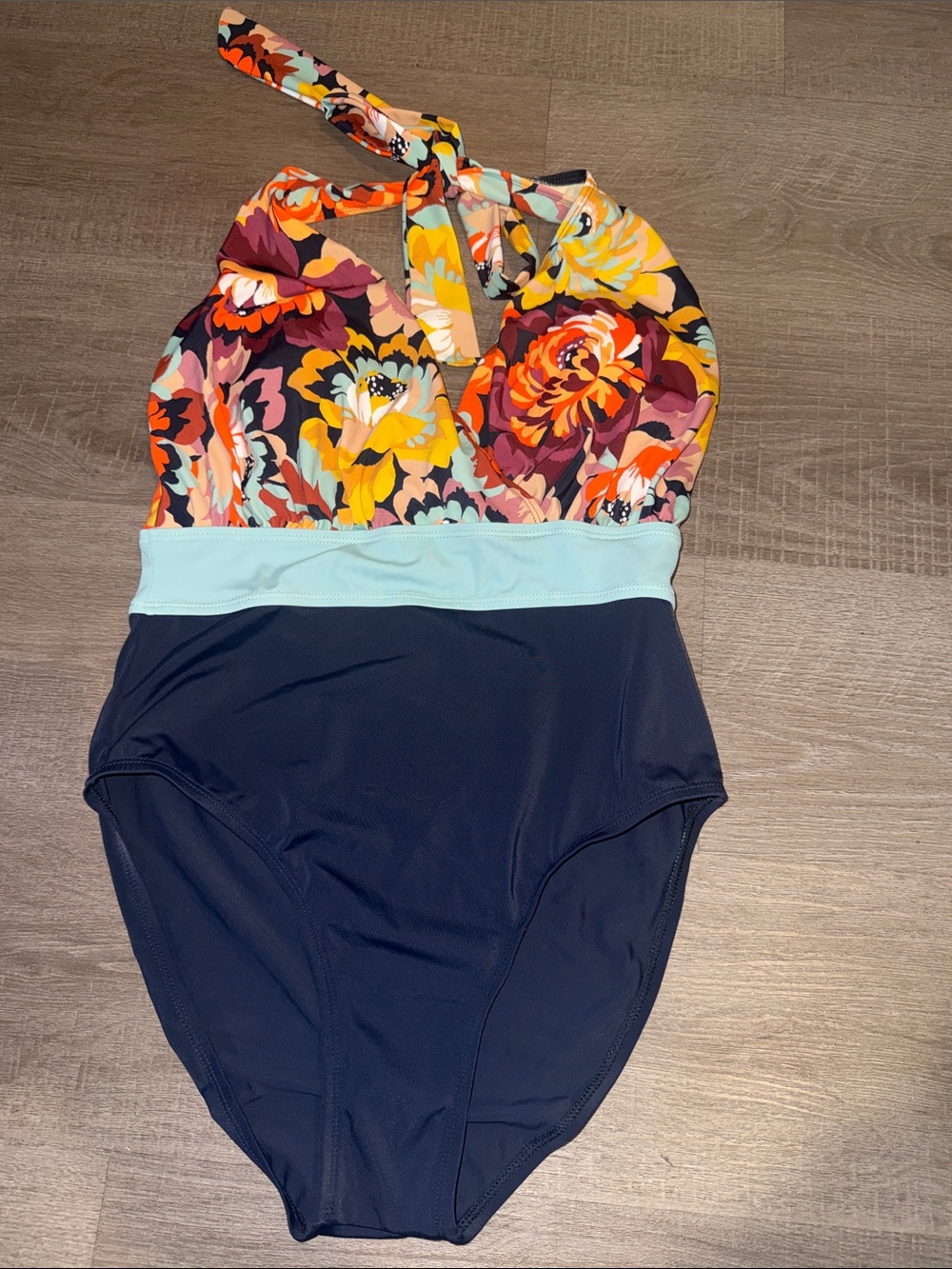 G.I.L.I. Floral Halter One-Piece in Navy, Mint and Multi-Color Sz 6